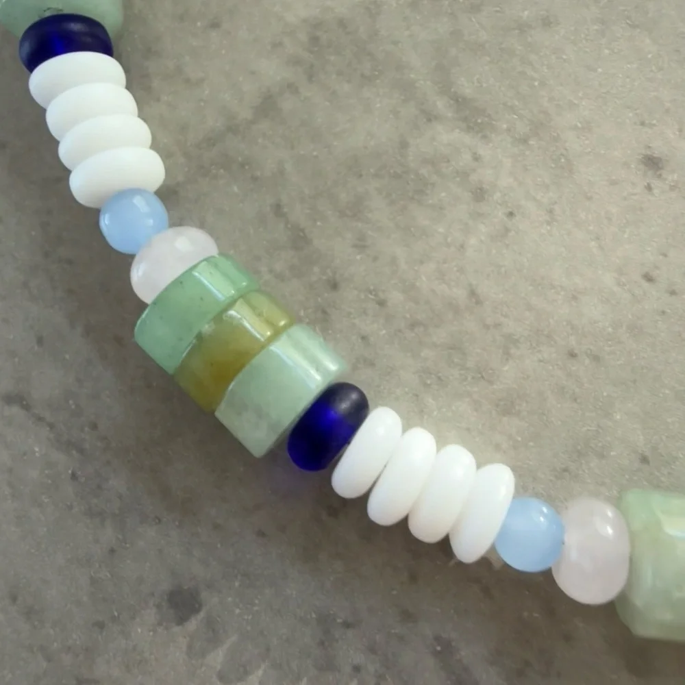 Green Aventurine & Rose Quartz Beaded Choker Necklace - Picture 4 of 7